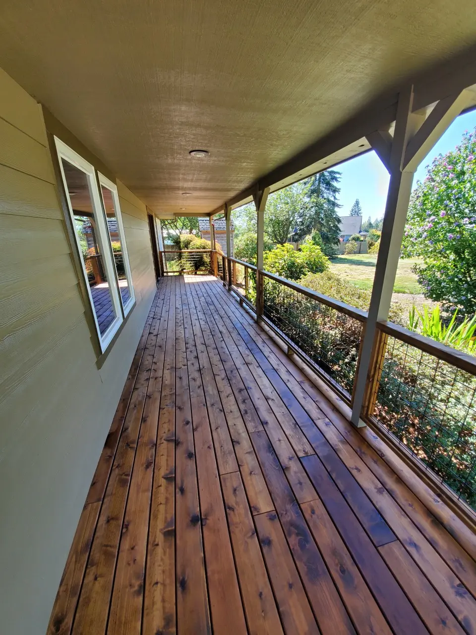 Cedar Deck by SCR Construction NW